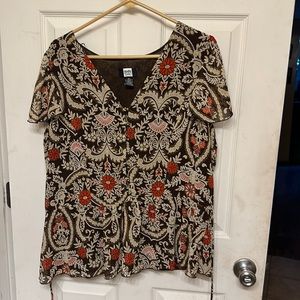 Sheer lined woman’s top